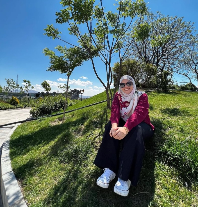 Fara Karim